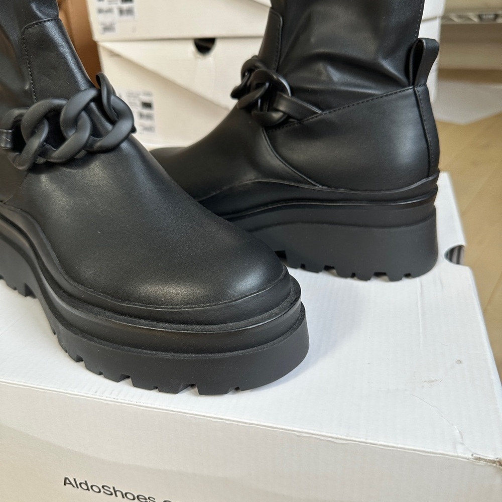 ALDO Grandiose Boots – Sleek Black Platform with Chain Detail - Picture 4 of 9